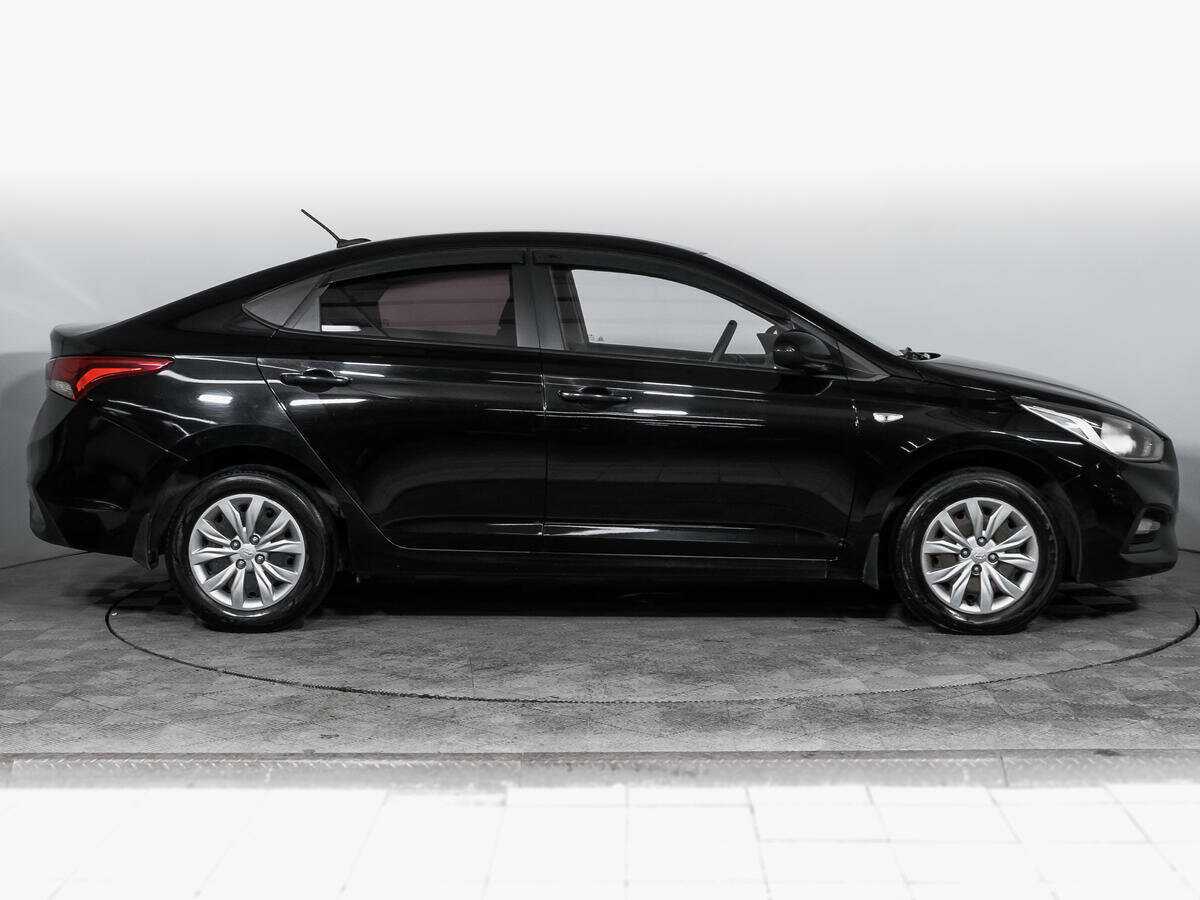 Купить Hyundai Solaris с пробегом. Фото: #3