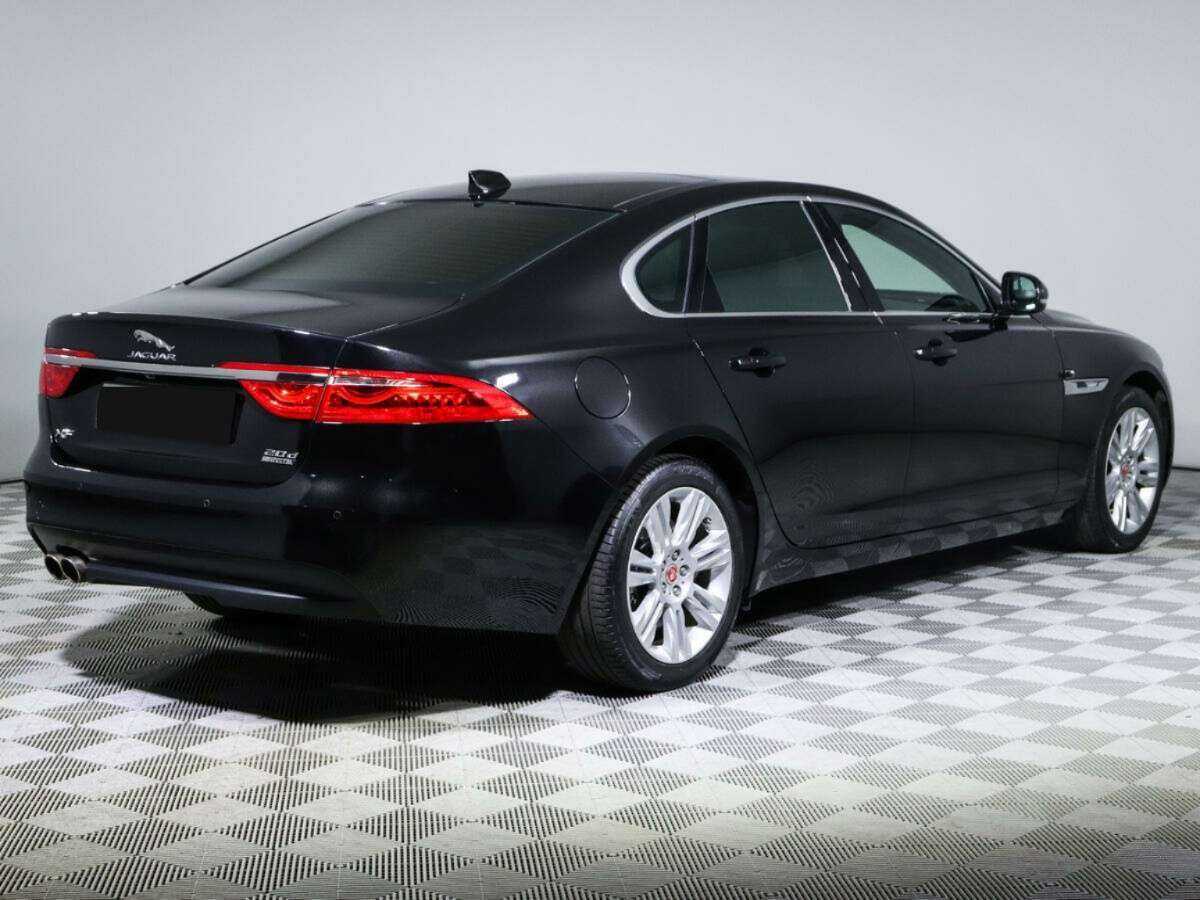 Купить Jaguar XF с пробегом. Фото: #4