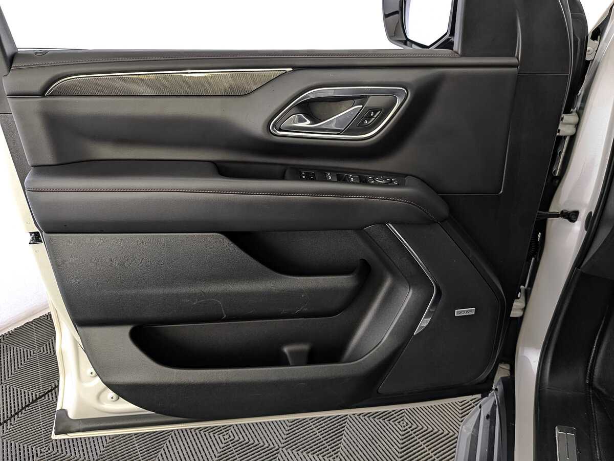 Купить Chevrolet Tahoe с пробегом. Фото: #17