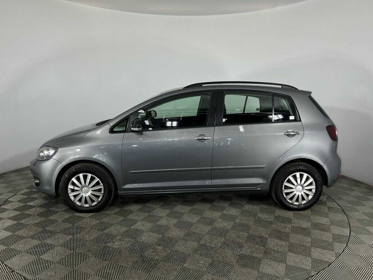Купить Volkswagen Golf Plus с пробегом. Фото: #3