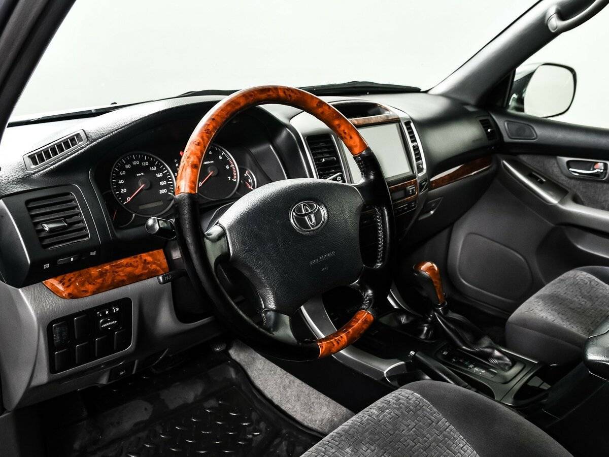 Купить Toyota Land Cruiser Prado с пробегом. Фото: #12