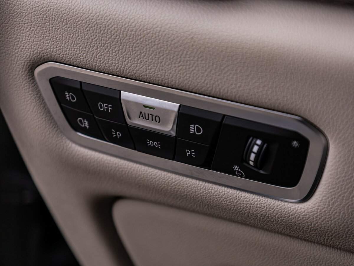 Купить BMW X5 с пробегом. Фото: #29
