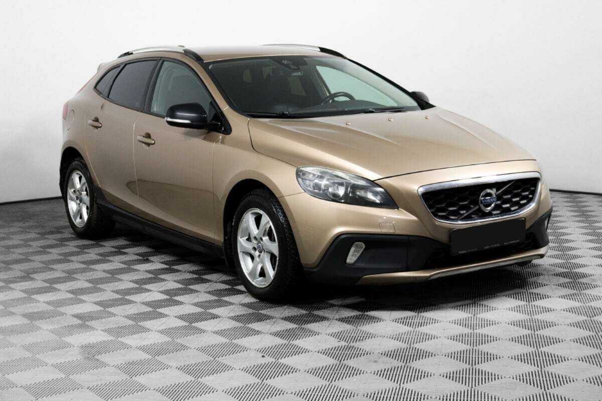 Купить Volvo V40 Cross Country с пробегом. Фото: #2
