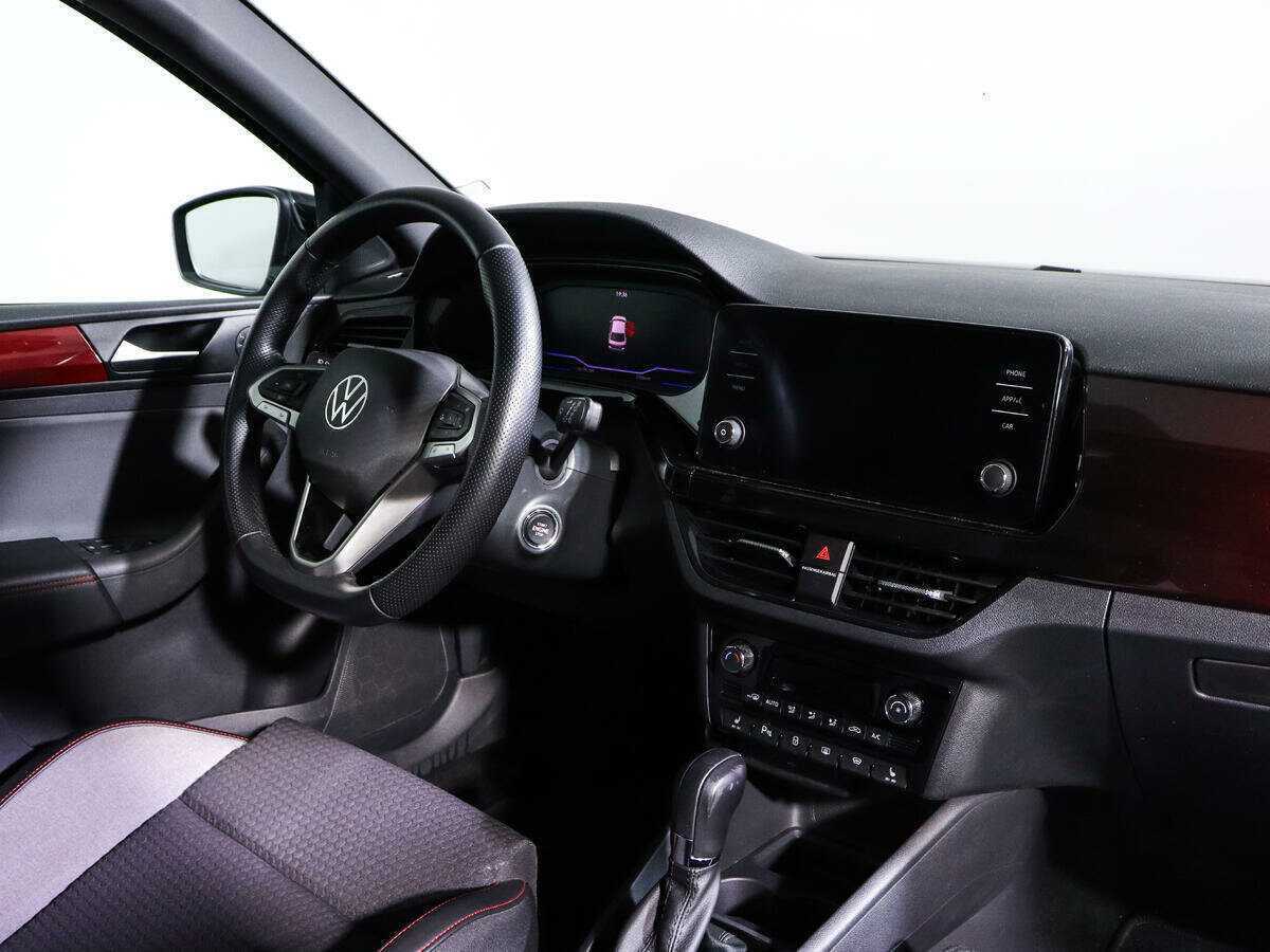 Купить Volkswagen Polo с пробегом. Фото: #8