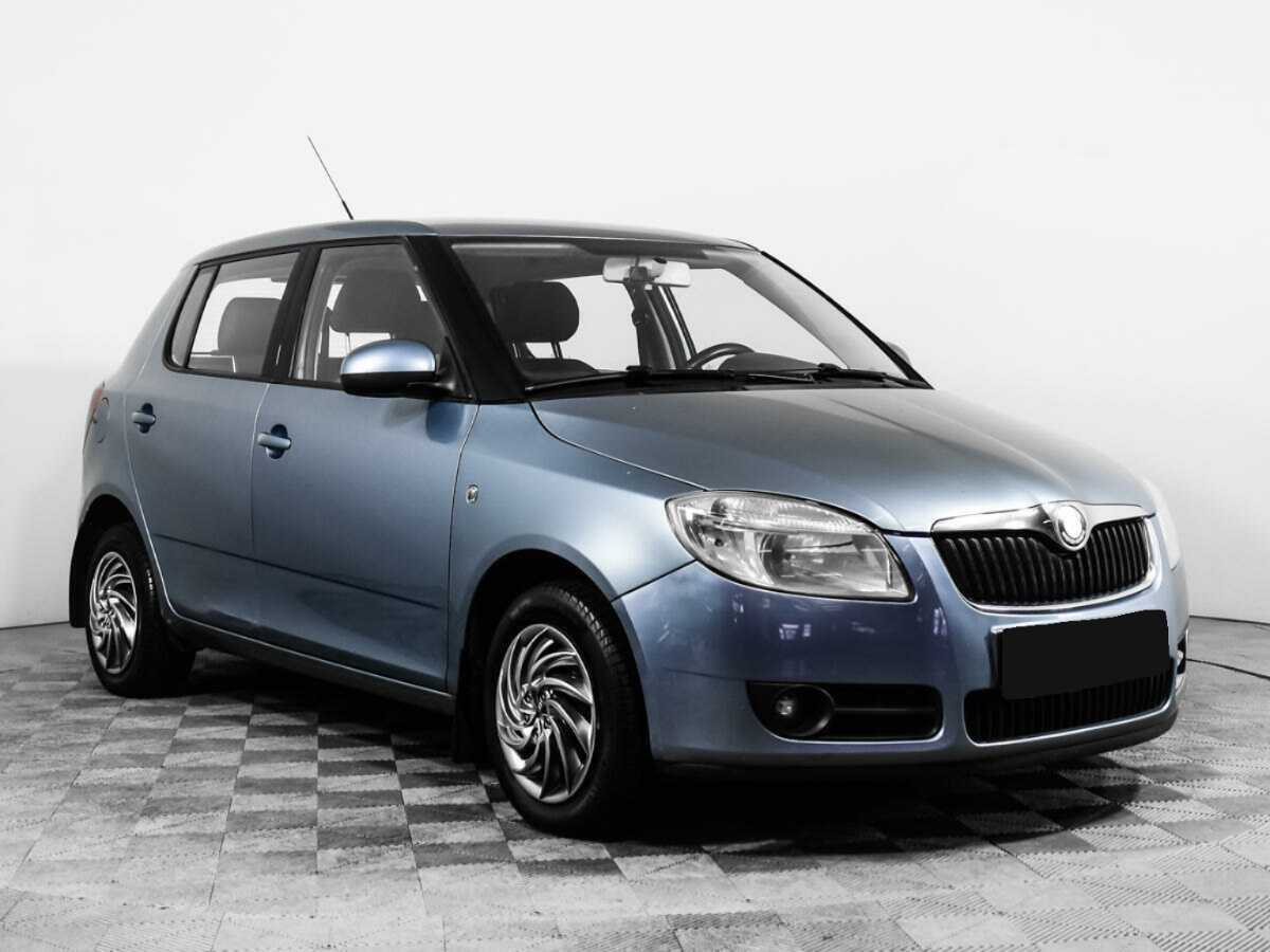 Купить Skoda Fabia с пробегом. Фото: #2