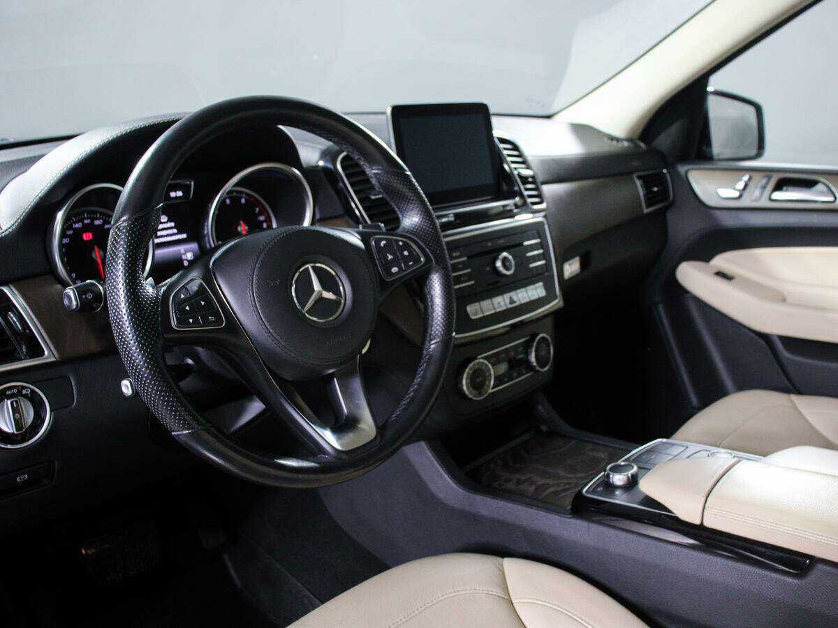 Купить Mercedes-Benz GLS с пробегом. Фото: #11