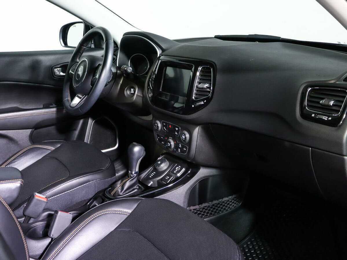 Купить Jeep Compass с пробегом. Фото: #6