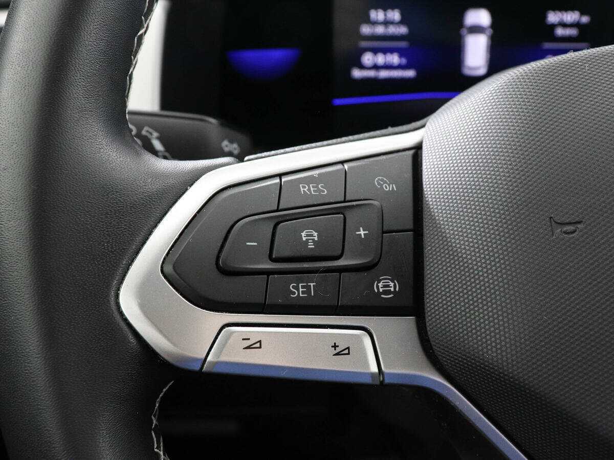 Купить Volkswagen Teramont с пробегом. Фото: #15