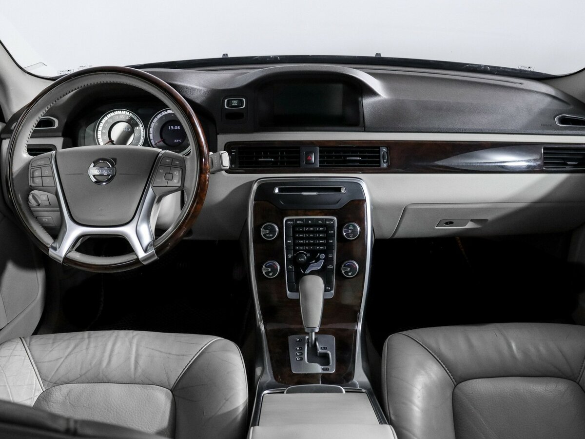 Купить Volvo S80 с пробегом. Фото: #9