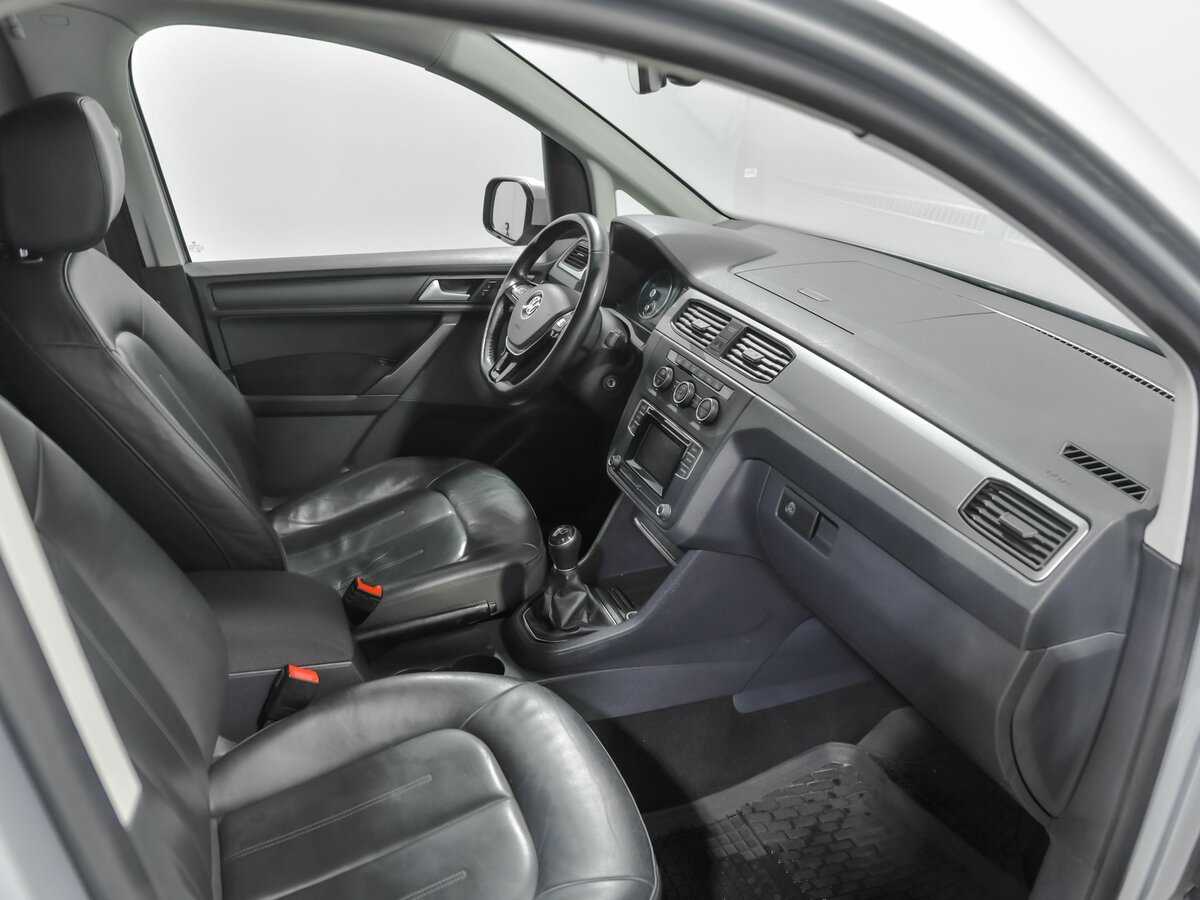 Купить Volkswagen Caddy с пробегом. Фото: #14