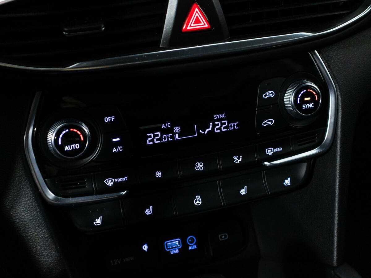 Купить Hyundai Santa Fe с пробегом. Фото: #21