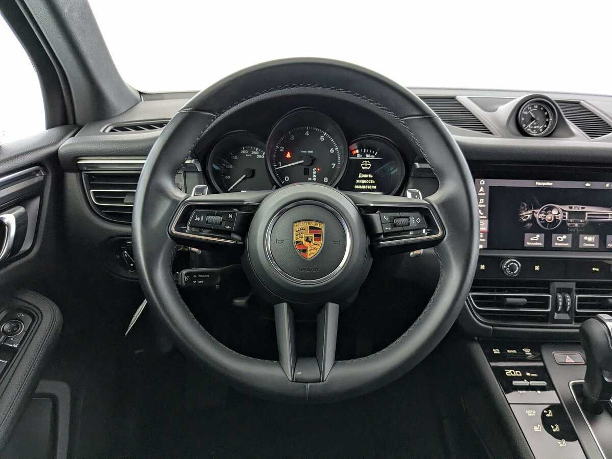 Купить Porsche Macan с пробегом. Фото: #17