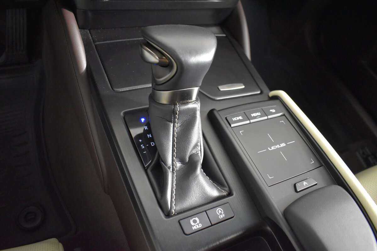 Купить Lexus ES с пробегом. Фото: #14