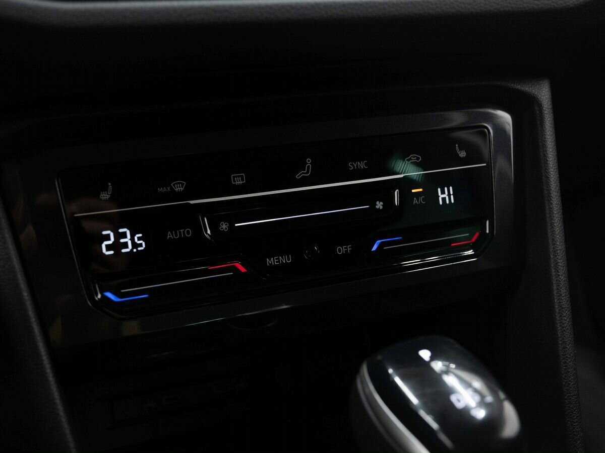 Купить Volkswagen Tiguan с пробегом. Фото: #20