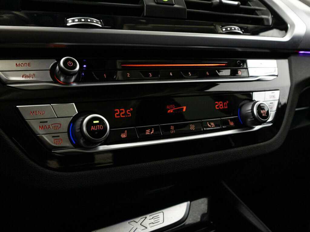 Купить BMW X3 с пробегом. Фото: #19