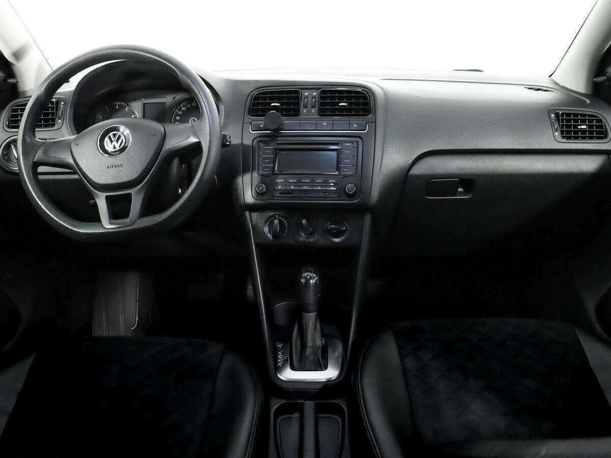 Купить Volkswagen Polo с пробегом. Фото: #10