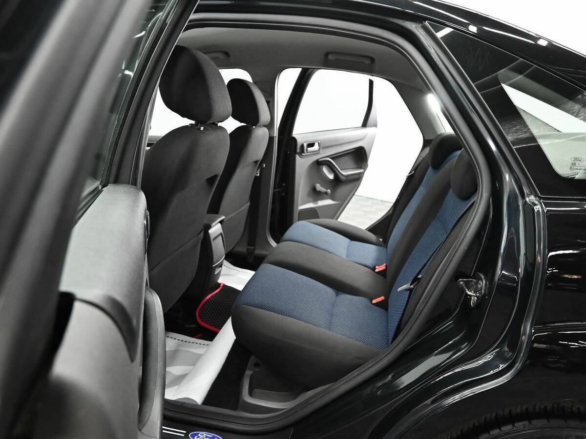 Купить Ford Focus с пробегом. Фото: #10
