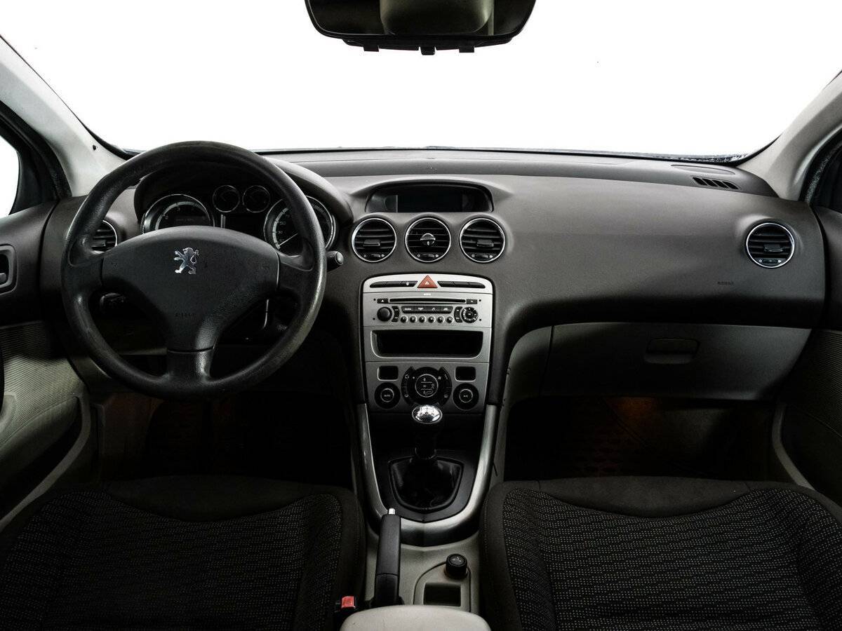Купить Peugeot 308 с пробегом. Фото: #9