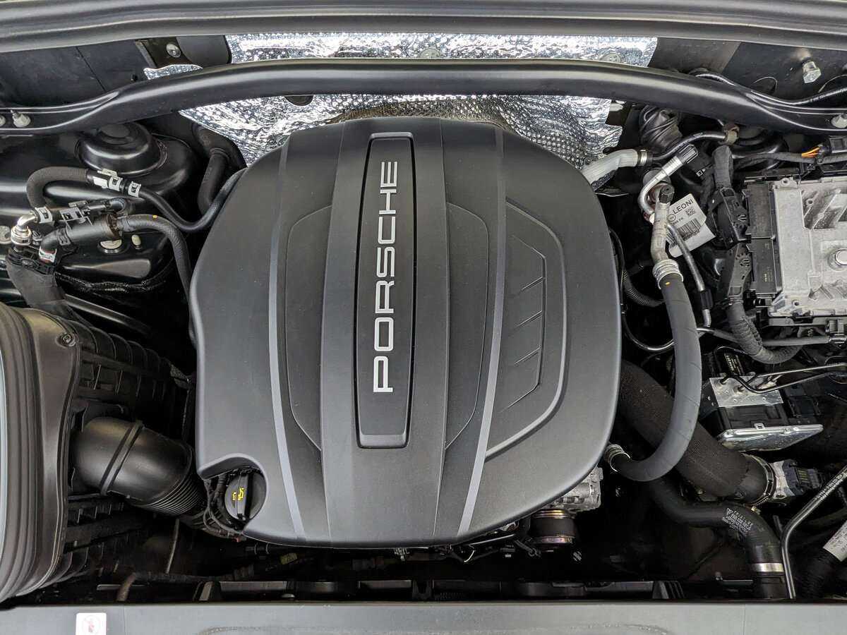 Купить Porsche Macan с пробегом. Фото: #8