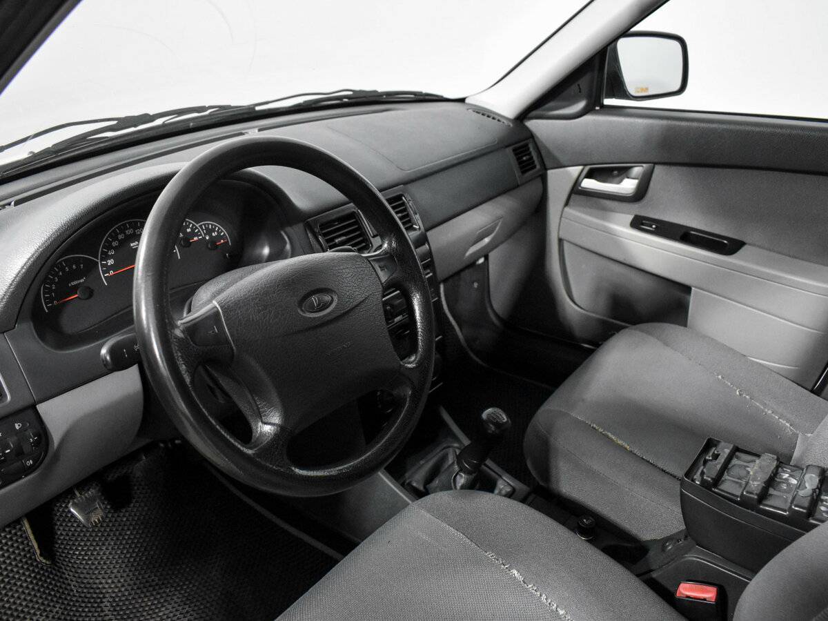 Купить Lada (ВАЗ) Priora с пробегом. Фото: #8