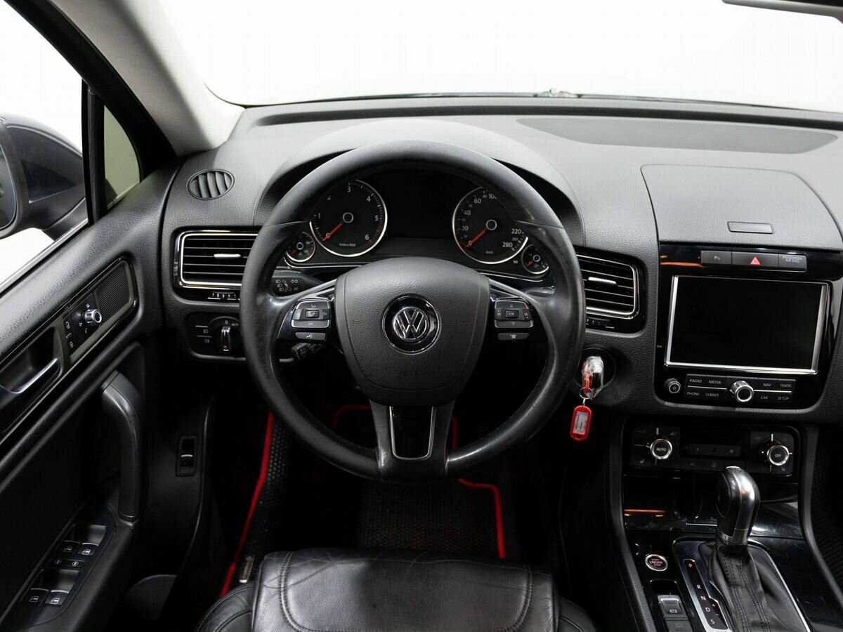 Купить Volkswagen Touareg с пробегом. Фото: #14