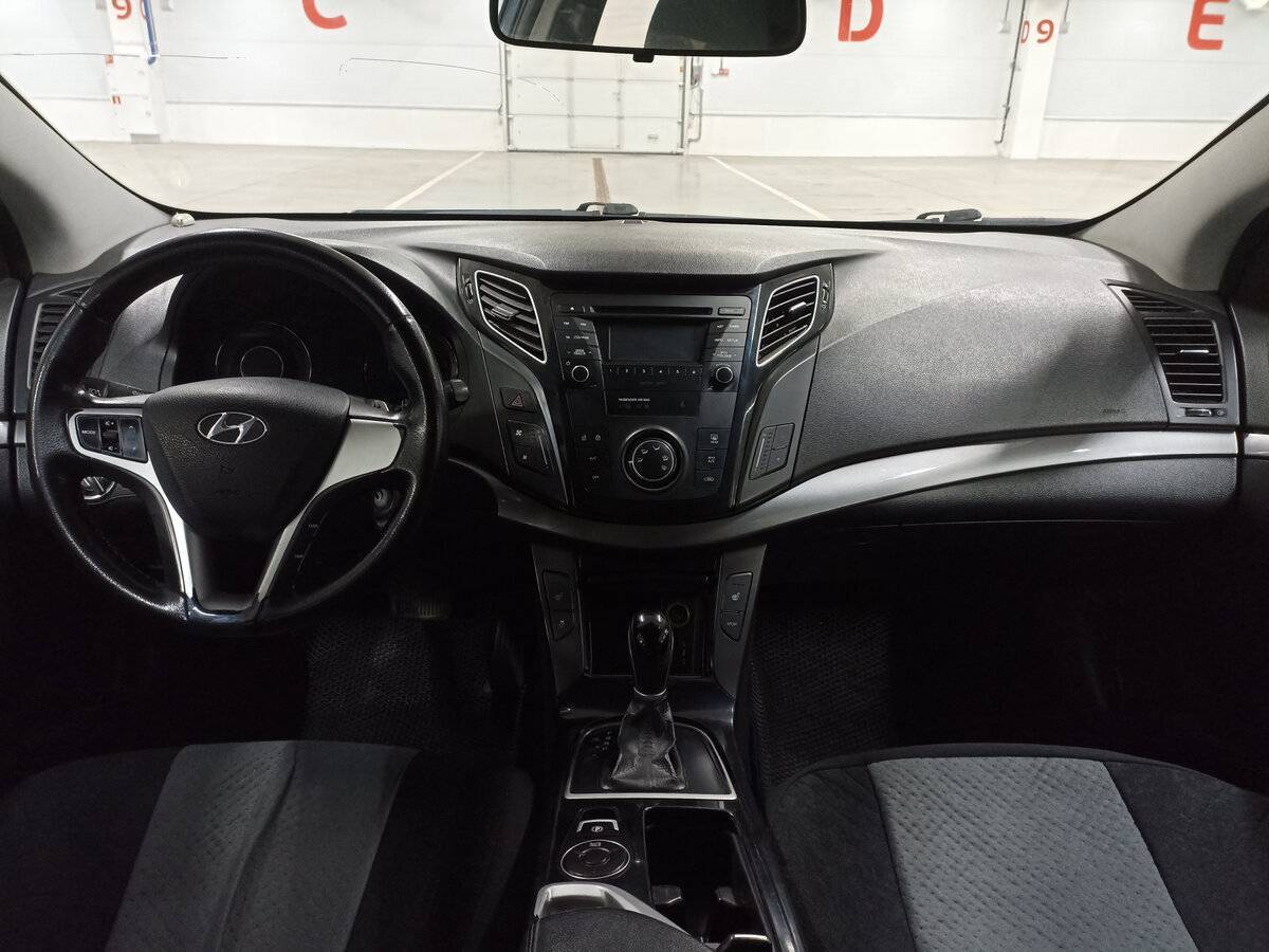 Купить Hyundai i40 с пробегом. Фото: #13