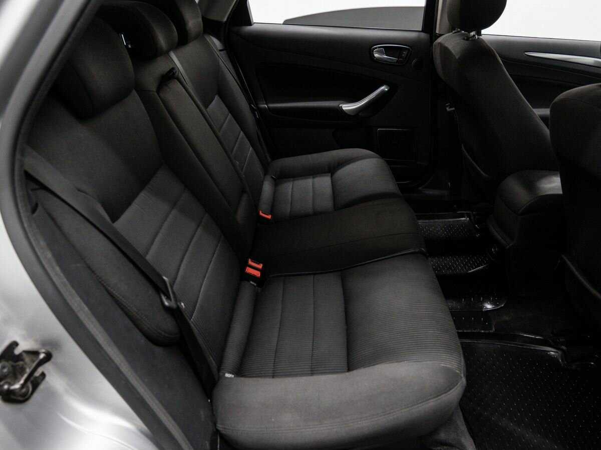 Купить Ford Mondeo с пробегом. Фото: #8