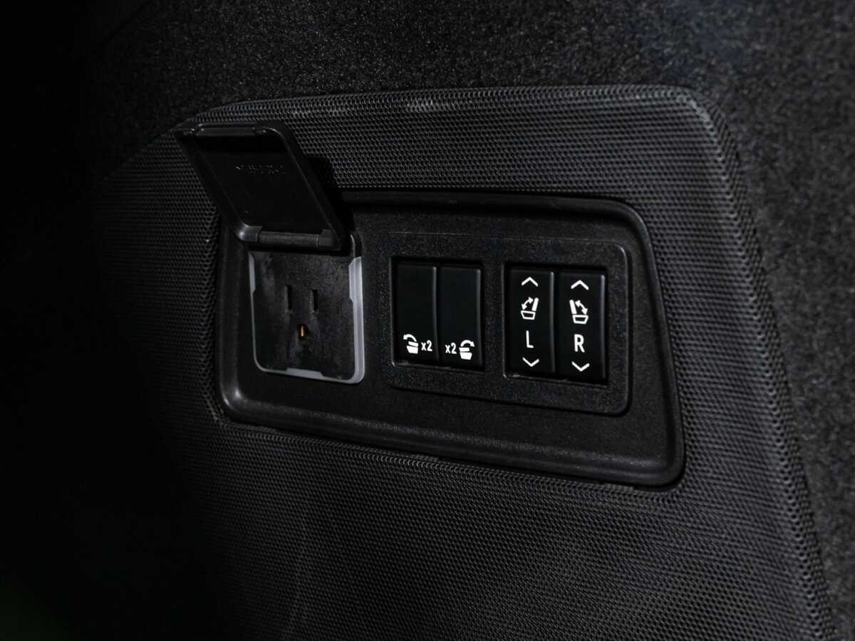 Купить Cadillac Escalade с пробегом. Фото: #12