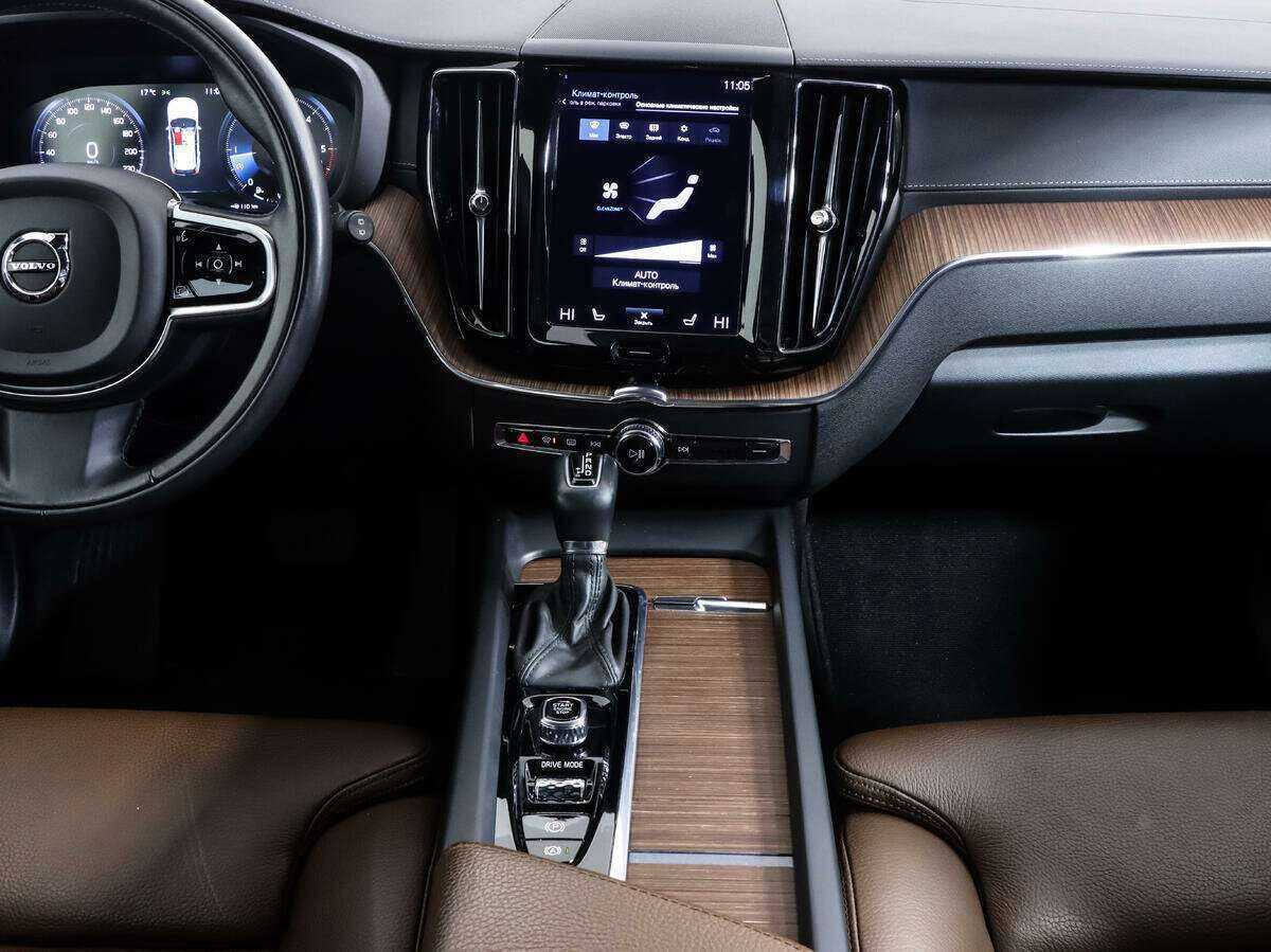 Купить Volvo XC60 с пробегом. Фото: #13