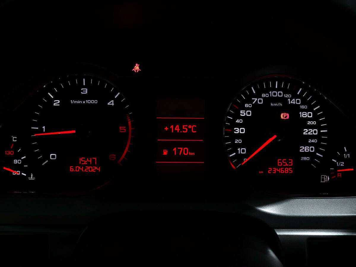 Купить Audi A6 с пробегом. Фото: #9