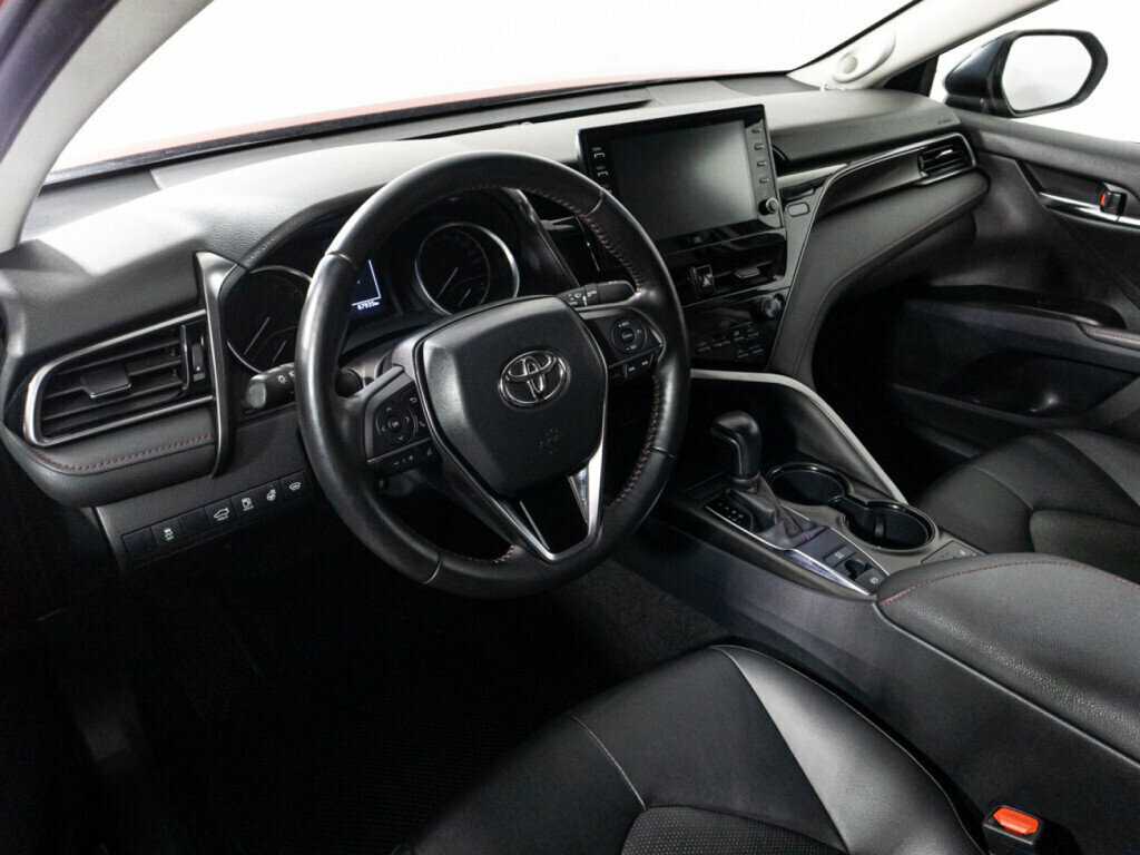 Купить Toyota Camry с пробегом. Фото: #10