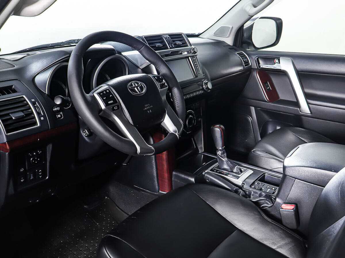 Купить Toyota Land Cruiser Prado с пробегом. Фото: #11