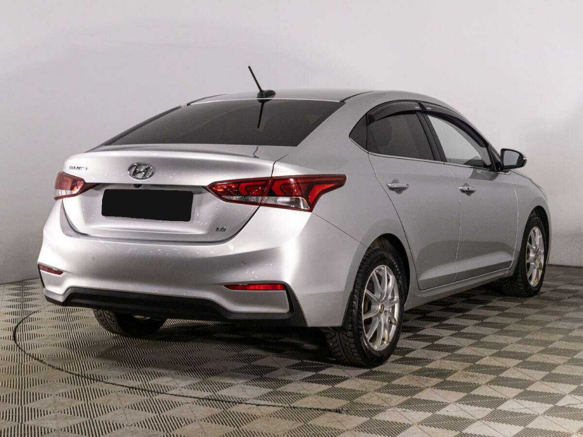 Купить Hyundai Solaris с пробегом. Фото: #4