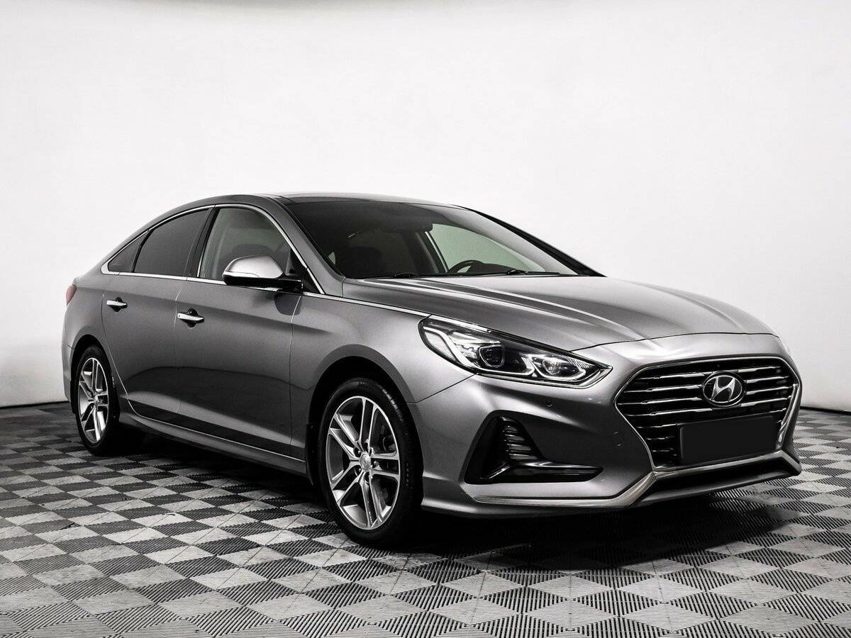 Купить Hyundai Sonata с пробегом. Фото: #2