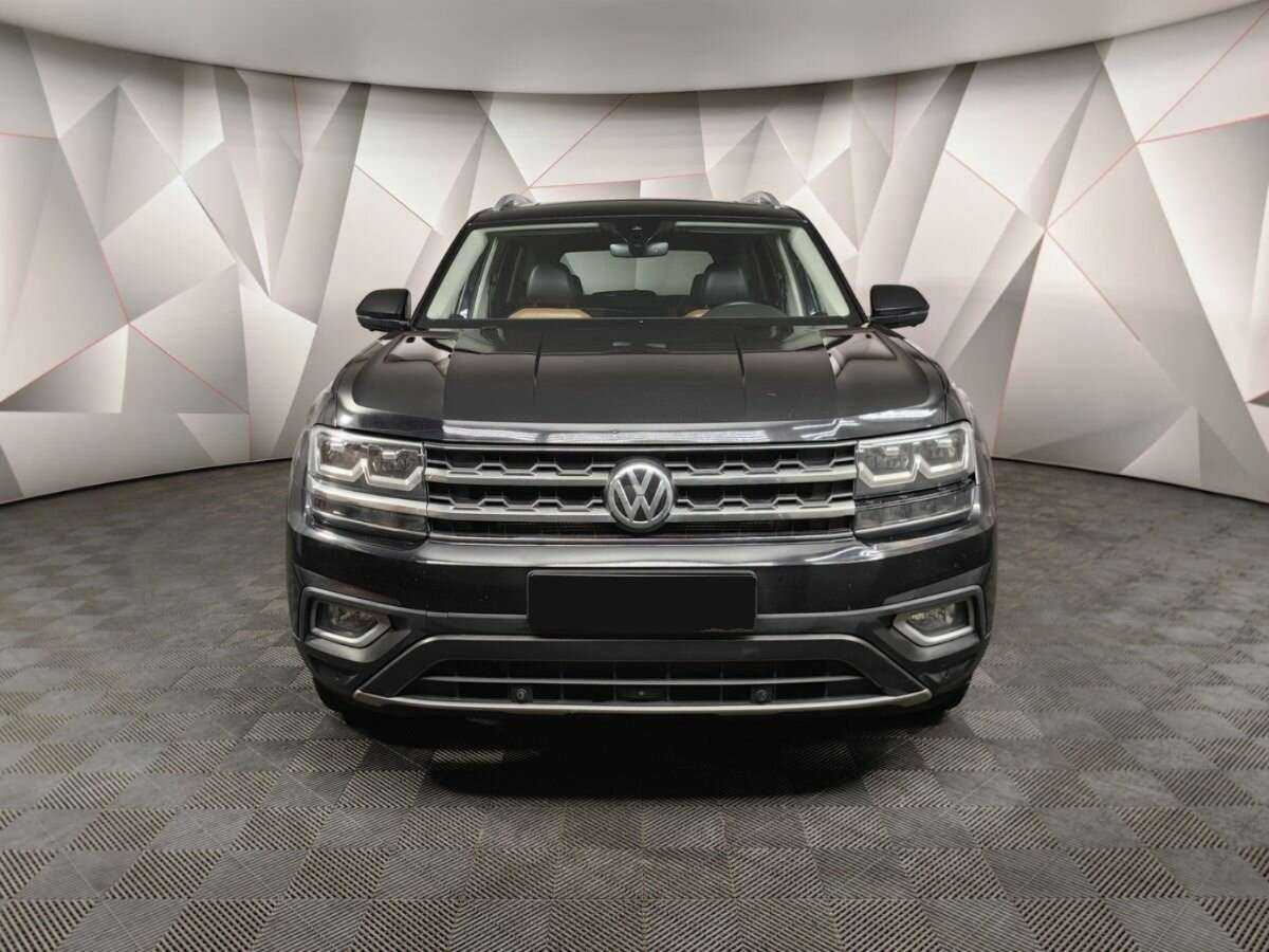 Купить Volkswagen Teramont с пробегом. Фото: #6