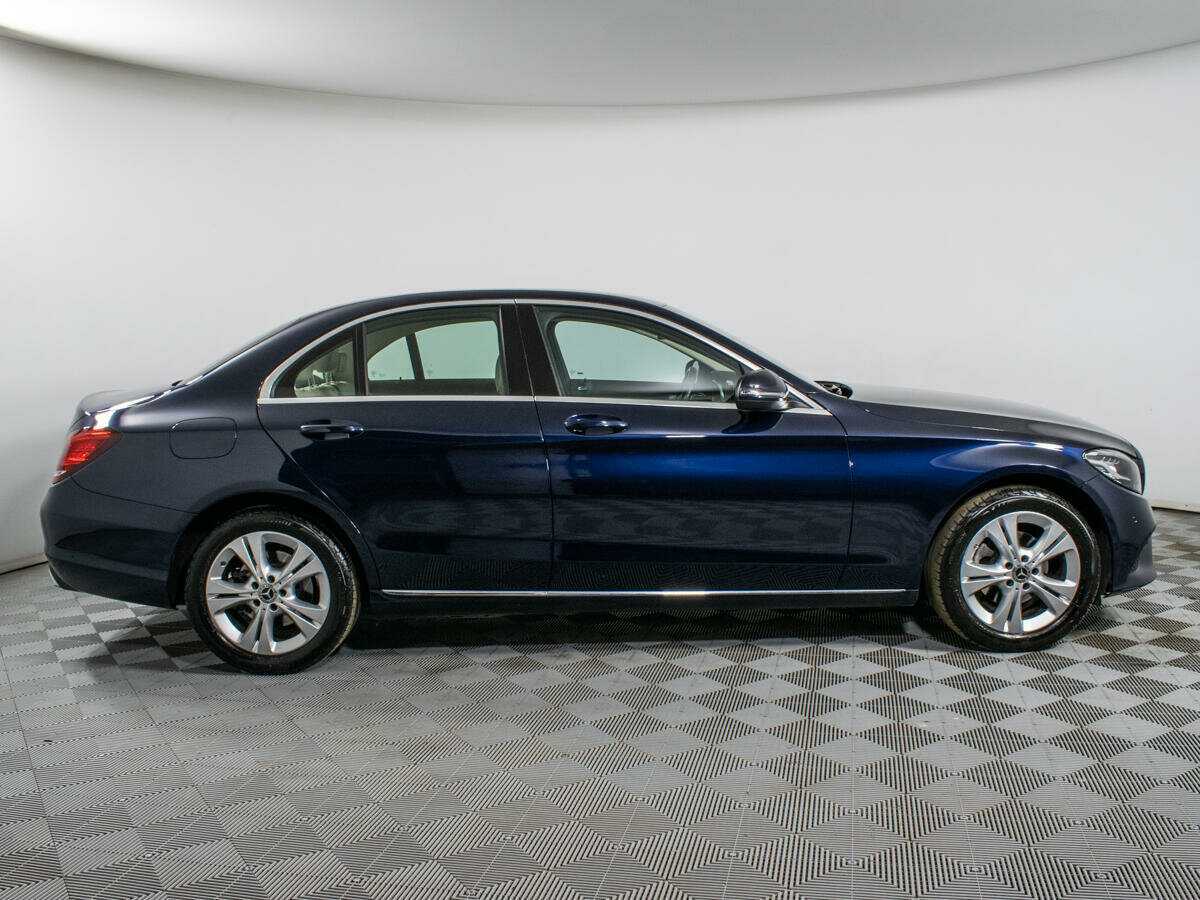 Купить Mercedes-Benz C-Класс с пробегом. Фото: #3