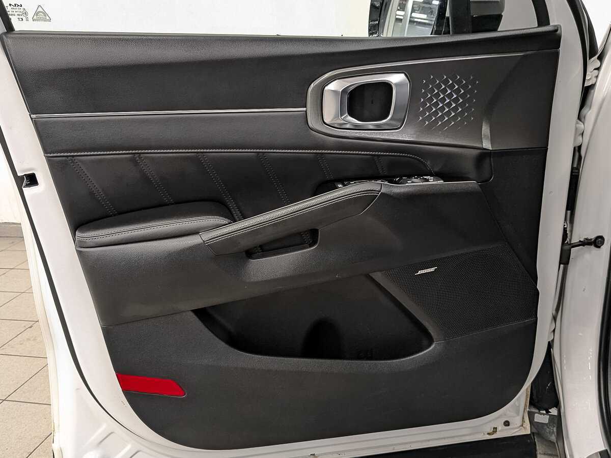 Купить Kia Sorento с пробегом. Фото: #18