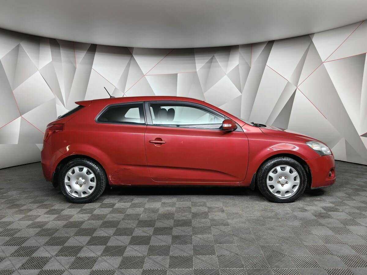 Купить Kia Ceed с пробегом. Фото: #5