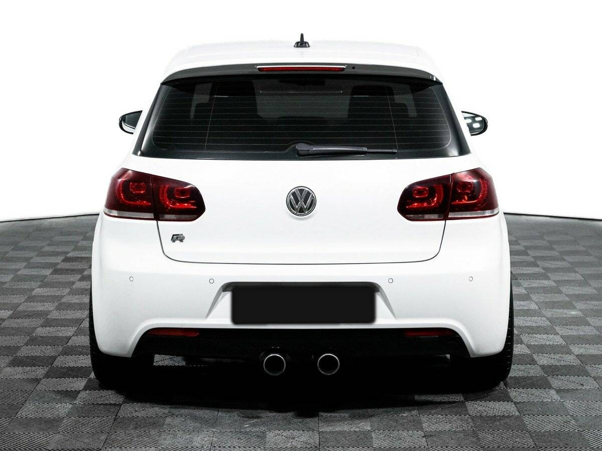 Купить Volkswagen Golf R с пробегом. Фото: #5