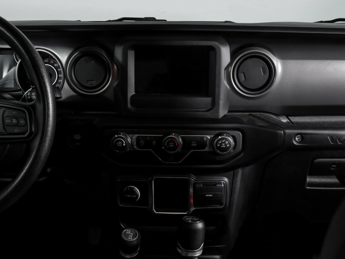 Купить Jeep Wrangler с пробегом. Фото: #9