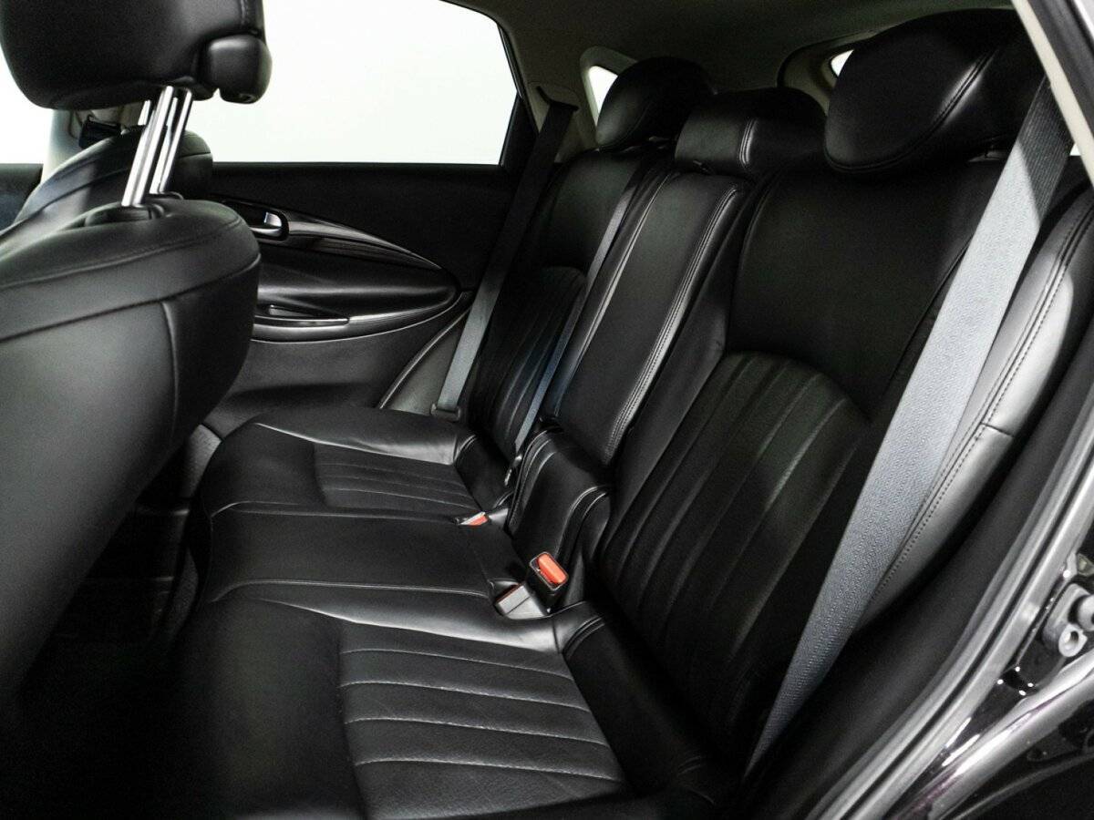 Купить Infiniti QX50 с пробегом. Фото: #9