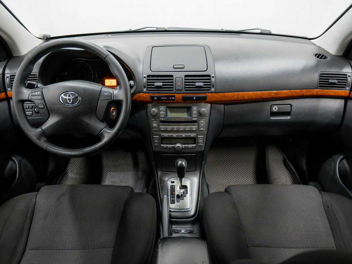 Купить Toyota Avensis с пробегом. Фото: #9