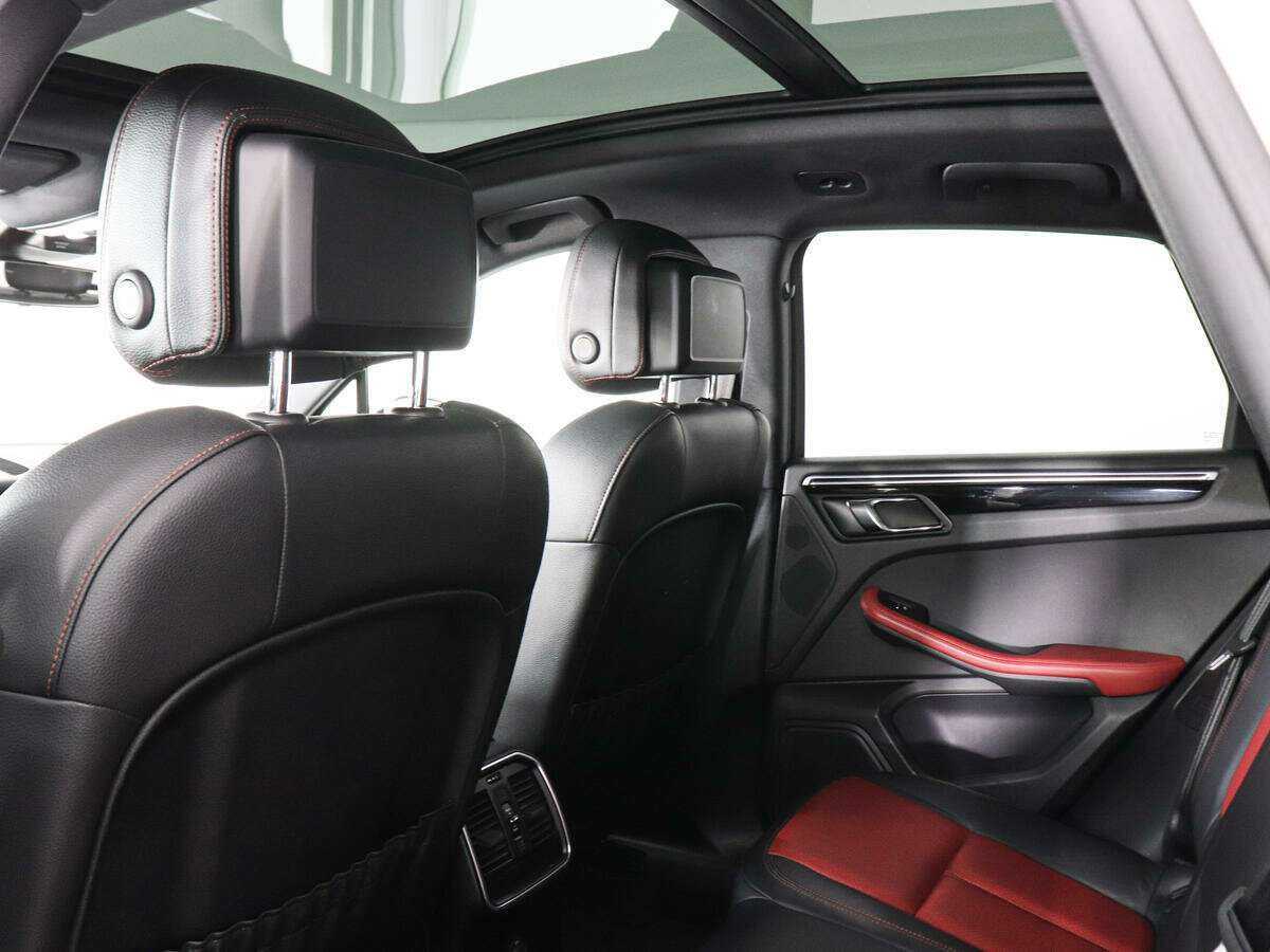 Купить Porsche Macan с пробегом. Фото: #11