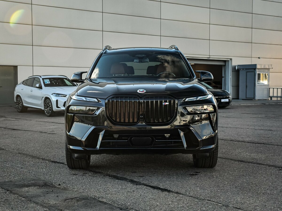 Купить BMW X7 с пробегом. Фото: #1