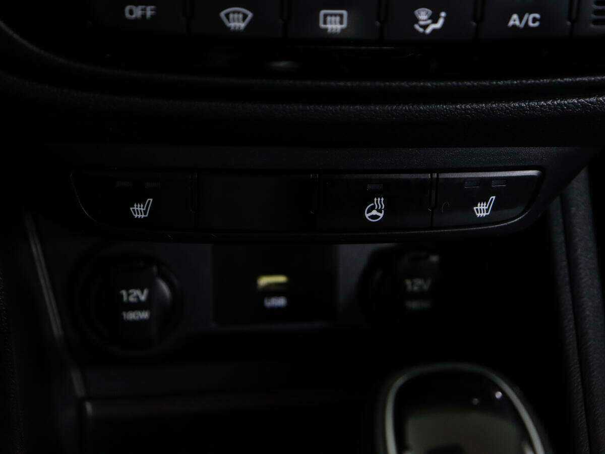 Купить Hyundai Solaris с пробегом. Фото: #12