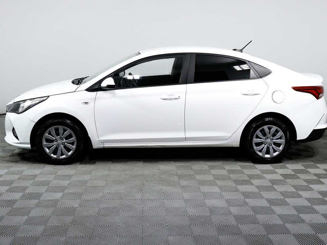 Купить Hyundai Solaris с пробегом. Фото: #7