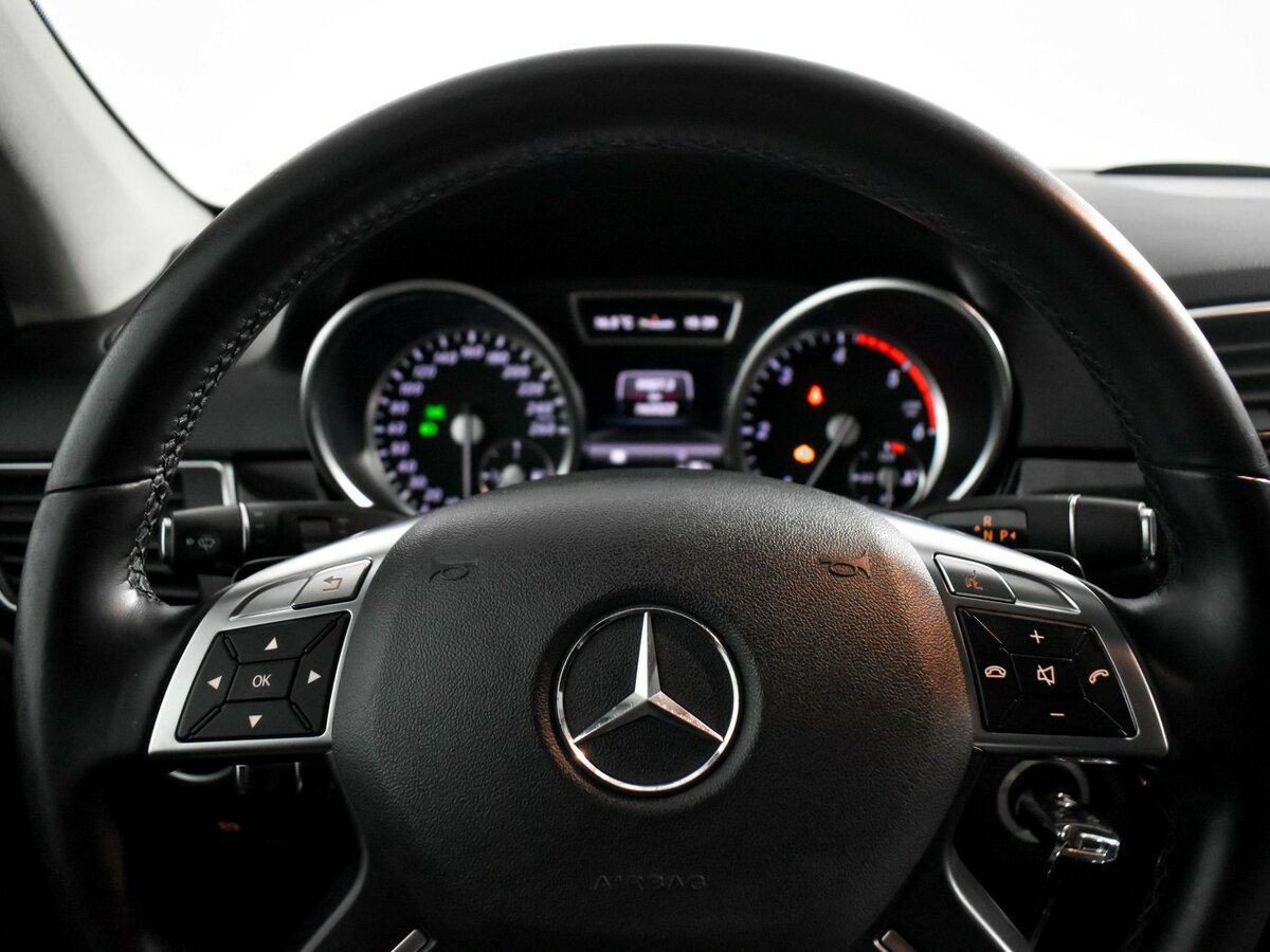 Купить Mercedes-Benz M-Класс с пробегом. Фото: #15