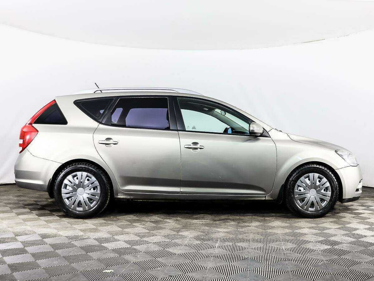 Купить Kia Ceed с пробегом. Фото: #3