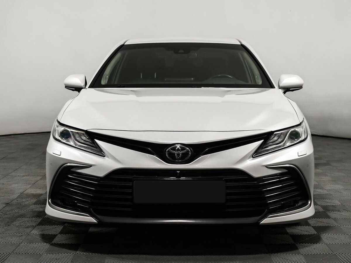 Купить Toyota Camry с пробегом. Фото: #1