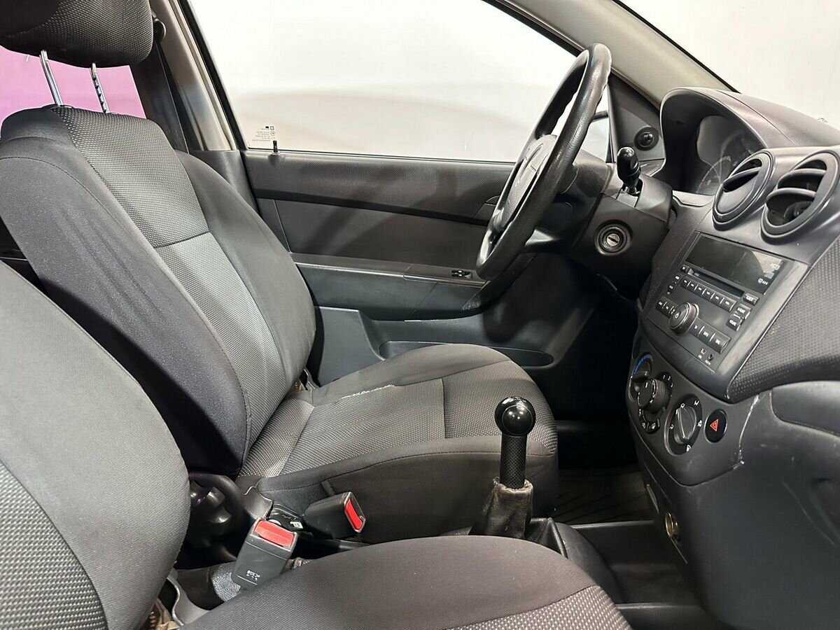 Купить Chevrolet Aveo с пробегом. Фото: #8